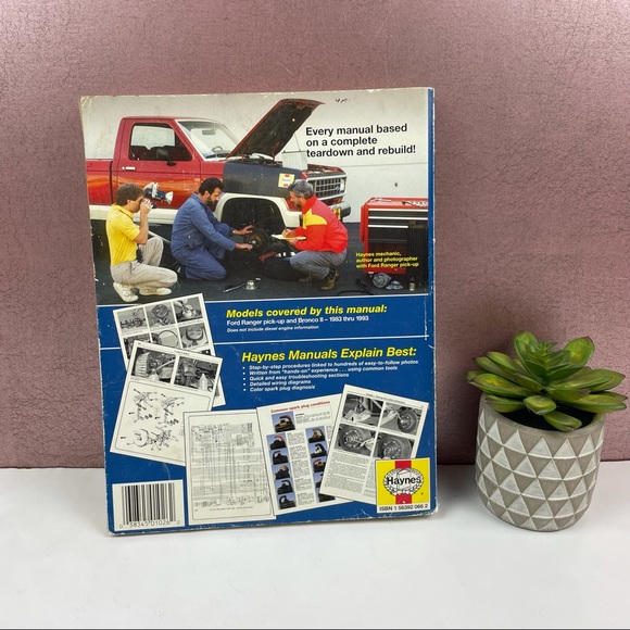 Haynes Ford Ranger Bronco Car Repair Manual - Picture 2 of 8